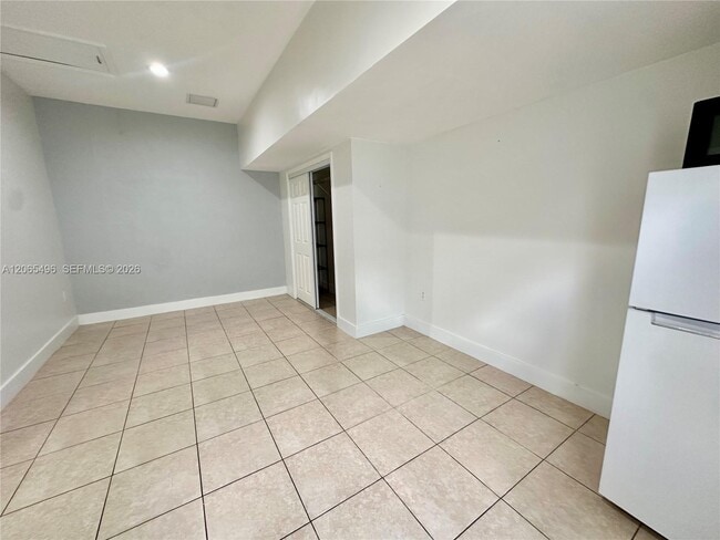 Building Photo - 16025 SW 53rd Terrace