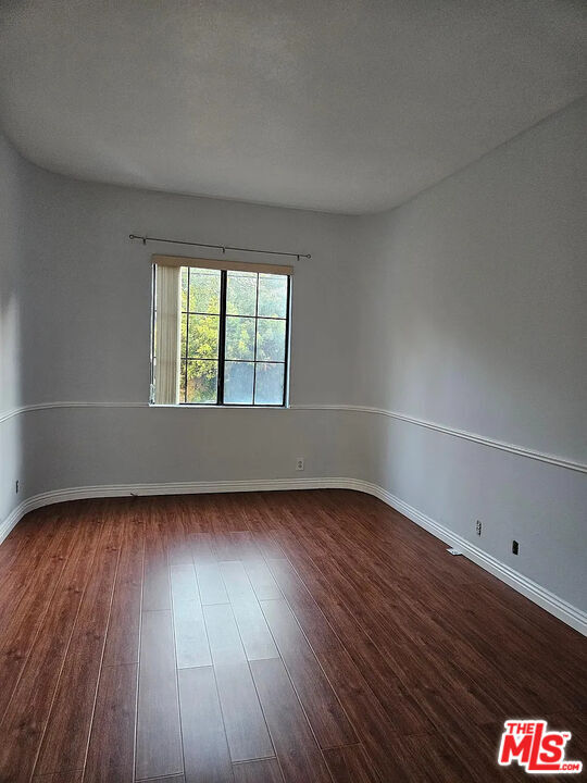 Foto del edificio - 12211 Idaho Ave