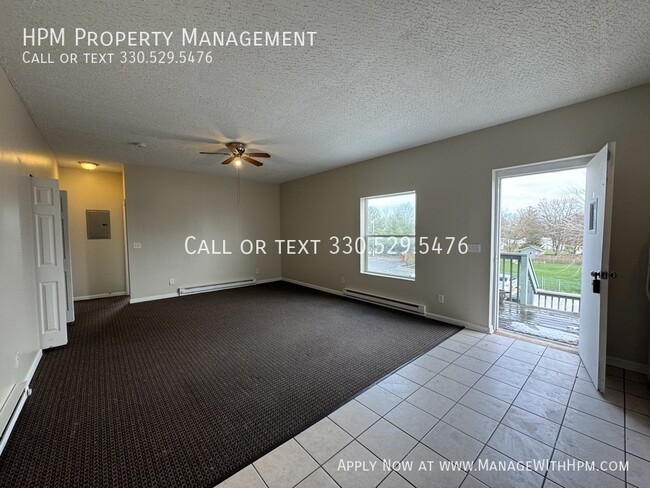 Building Photo - 2722 Lincoln Way E