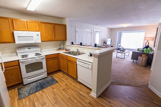 Building Photo - Legacy at Linden Park