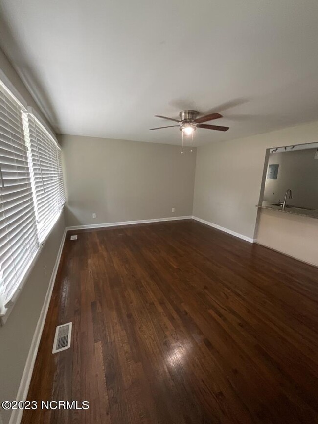 Foto del edificio - 3635 Richlands Hwy