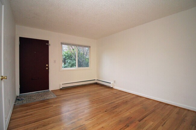 Foto del edificio - 1902-1910 N Kilpatrick St - Kenton