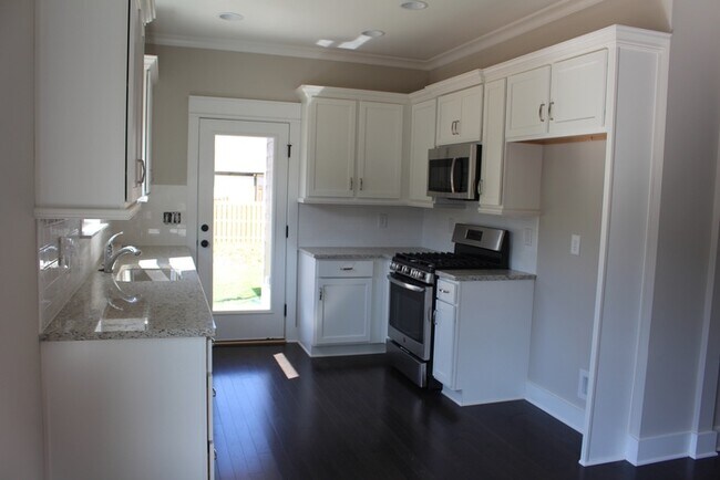 Foto del edificio - Minutes away from downtown Birmingham, Mou...