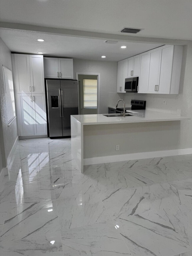 Foto del edificio - 2423 Scott St