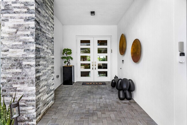 Foto del edificio - 8294 Fishhawk Falls Ct