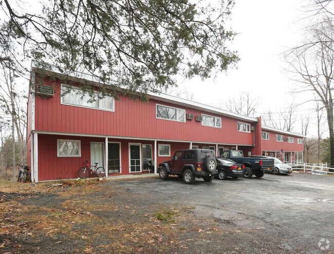 Building Photo - CoveView Apartments