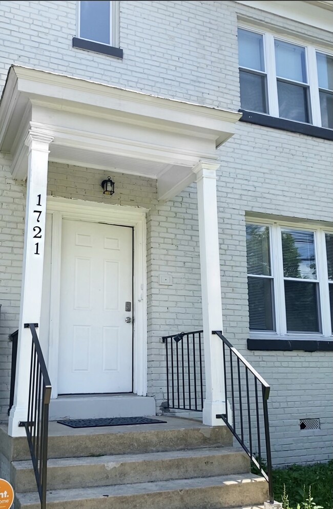 Secured Entrance - 1721 Minnesota Ave SE