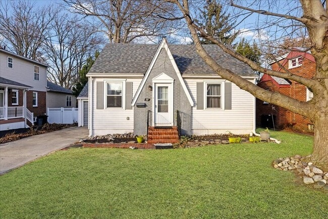 Photo - 51 George St House