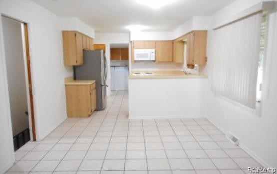 Building Photo - 2449 W Wattles Rd
