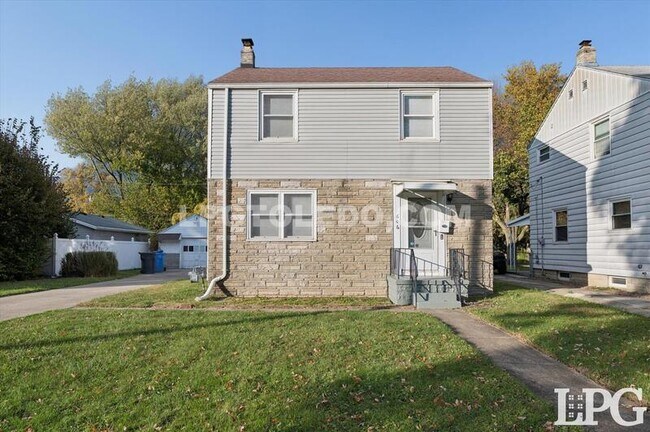 Foto del edificio - 606 W Poinsetta Ave