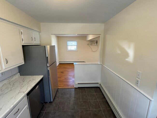 Foto del edificio - 40 Whitestone Rd