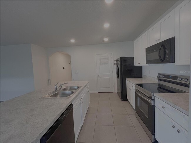 Building Photo - 5001 SW 97th Pl
