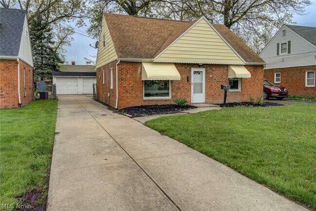 Building Photo - 4706 W 158th St