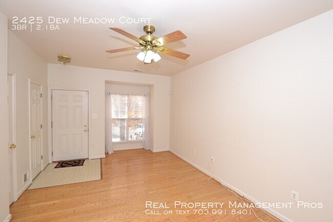 Building Photo - 2425 Dew Meadow Ct