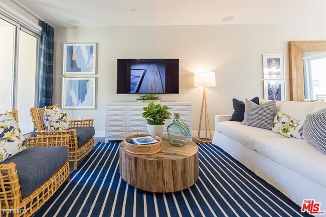 Foto del edificio - 2 br, 2 bath Townhome - 4445 Paxton Pl