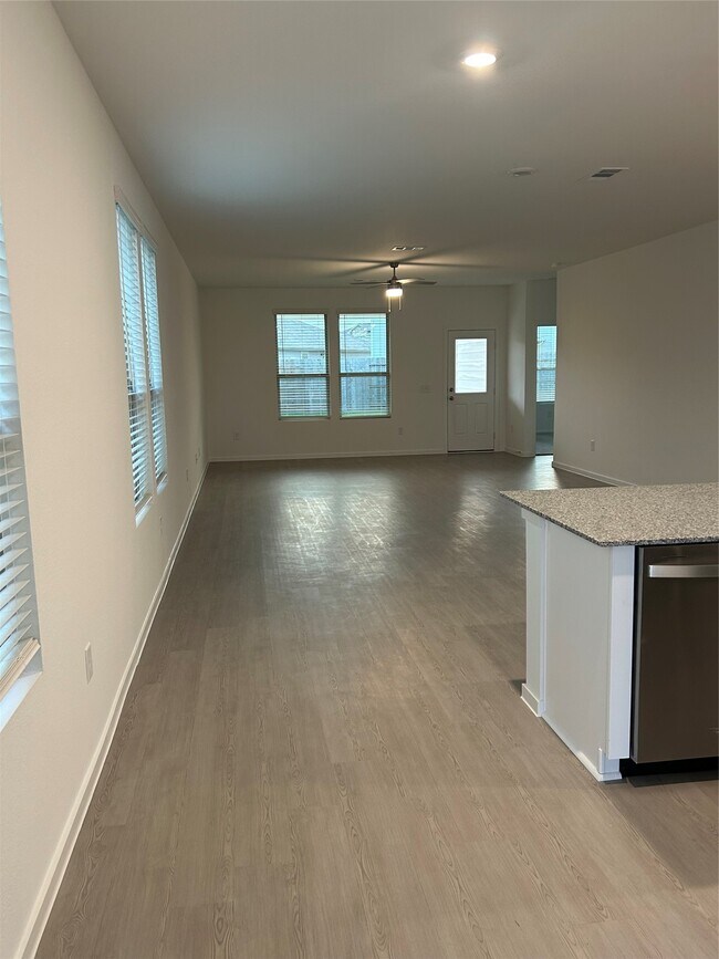 Building Photo - 14973 Rustic Moon Rd