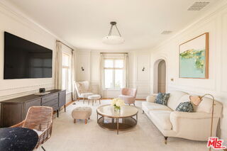 Foto del edificio - 1424 N Crescent Heights Blvd