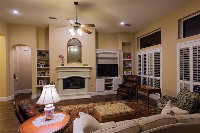 Foto del edificio - 13840 Nash Ln