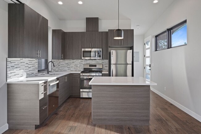 Building Photo - Newer ADU with Garage and Most Utilities Paid
