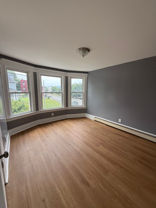 Building Photo - 489 Conover Terrace