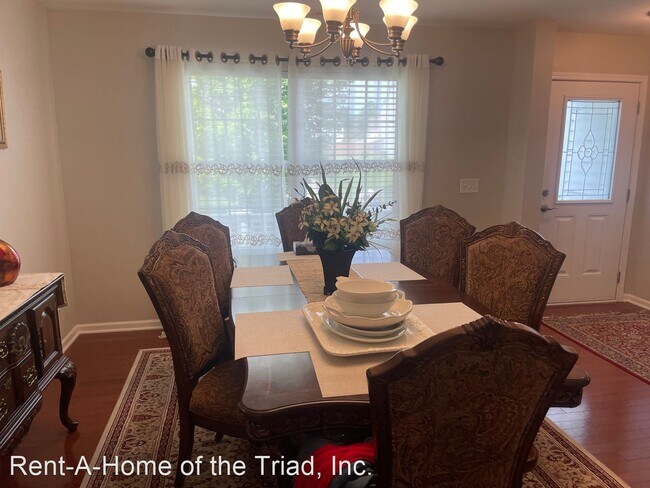 Foto del edificio - 4 br, 3 bath House - 1325 Sharp Ridge Road