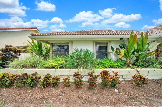 Building Photo - 8633 Vista Del Boca Dr