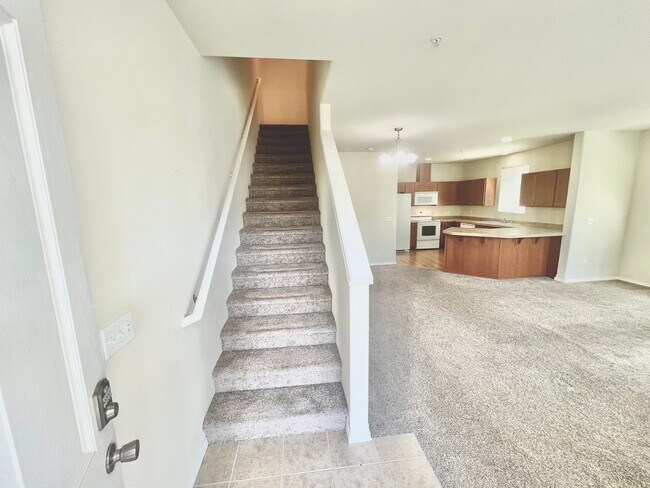 Foto del edificio - Spacious Condo Available Now!