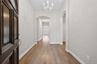 Building Photo - 9914 Deborah Colony Ln