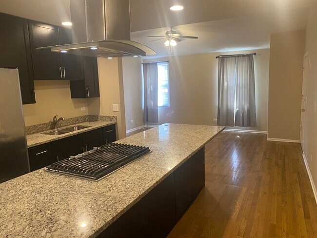 Building Photo - 3119 50th Ct