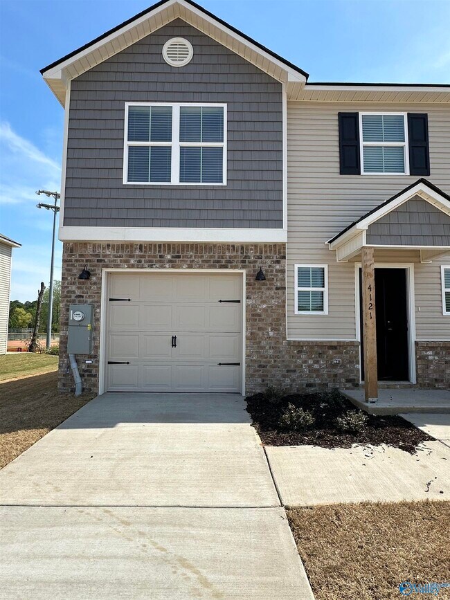 Foto del edificio - 4121 Hudson Ct SW