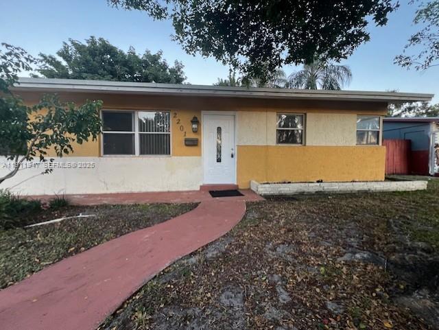 Foto del edificio - 2201 N 56th Terrace