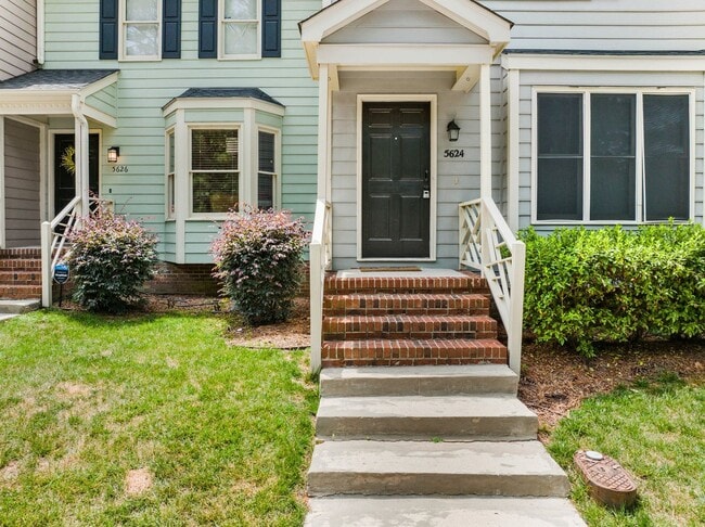 Building Photo - 5624 Darrow Dr