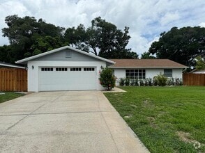 Building Photo - 93 Alanwood Dr
