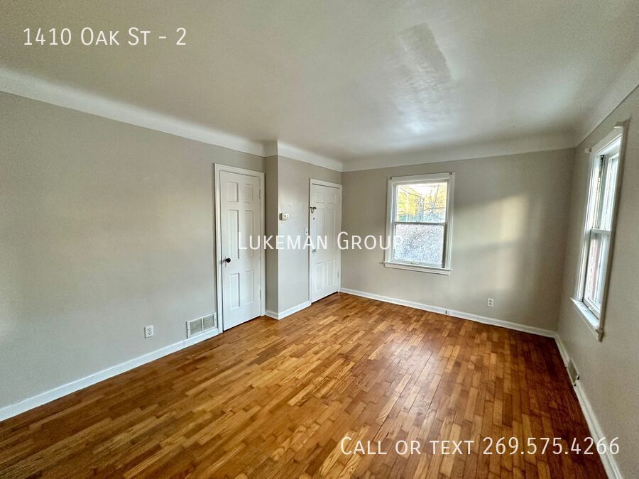 Foto principal - 1 Bedroom, 1 Bathroom - Vine Neighborhood ...