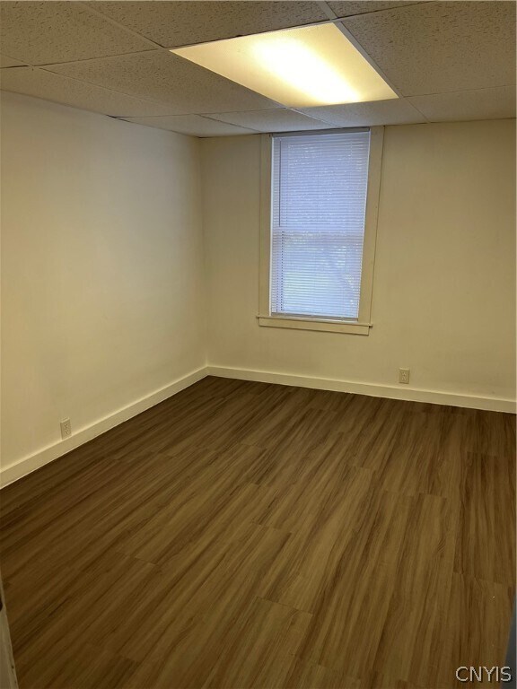 Foto del edificio - 373 W 3rd St S