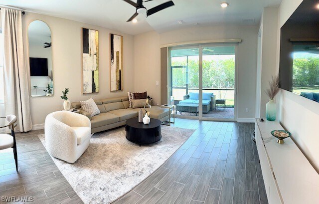 Building Photo - 847 Enbrook Lp
