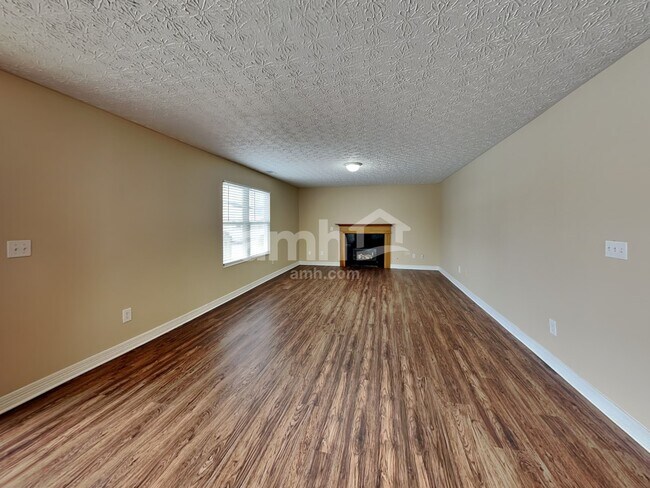 Foto del edificio - 82 Richard Ave