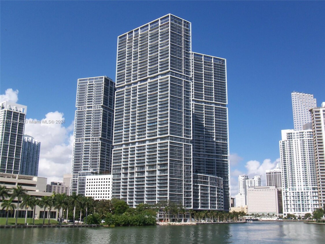 Foto principal - 475 Brickell Ave