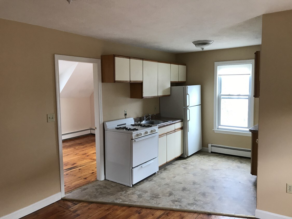 Kitchen - 26 W Dane St