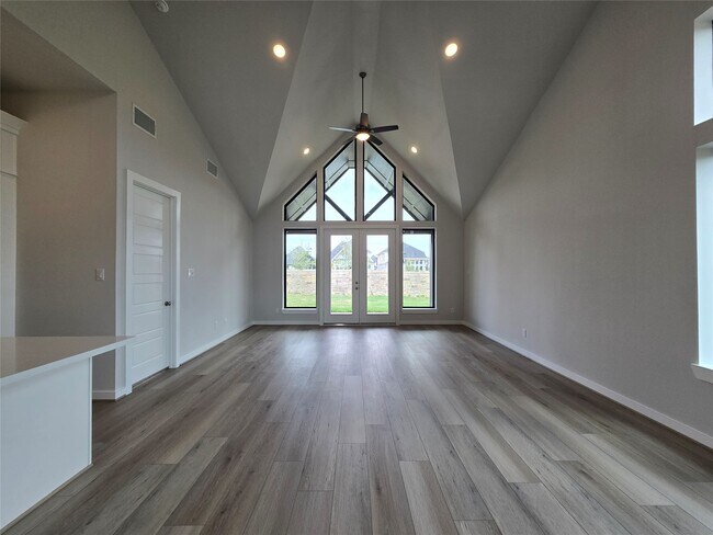 Foto del edificio - 29710 Burcreek Ln
