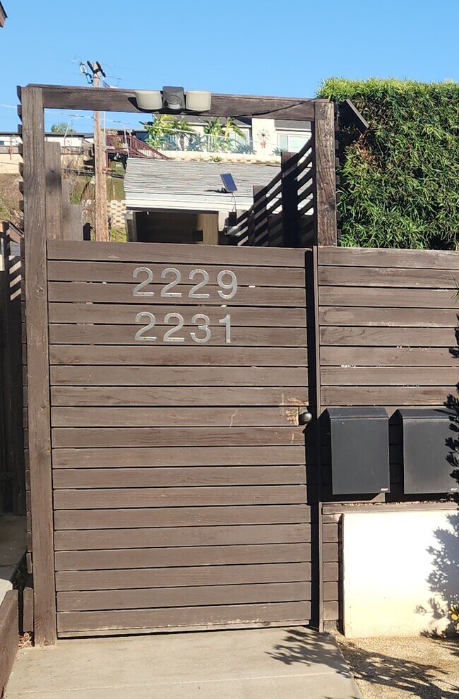 Foto del edificio - 2231 Boundary St