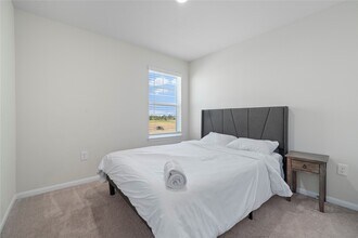 Building Photo - 16314 Dutton Clover Dr