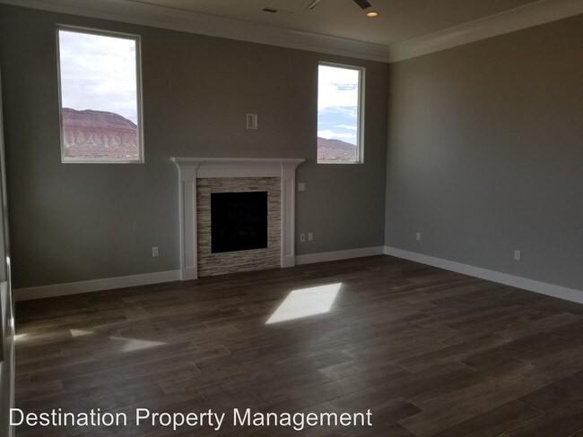 Building Photo - 477 S Steeplechase Rd