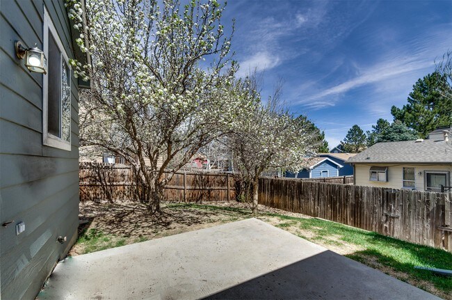 Foto del edificio - 8708 Greengrass Way