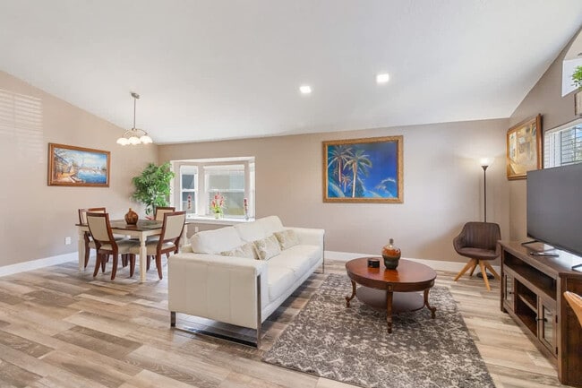 Building Photo - 140 Madiera Beach Blvd