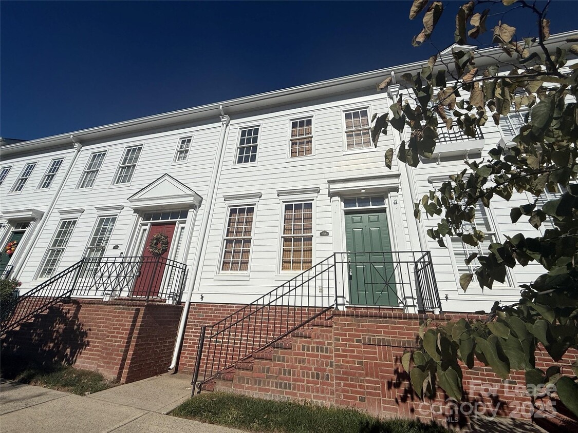 Foto principal - 12327 Carrigan Ct