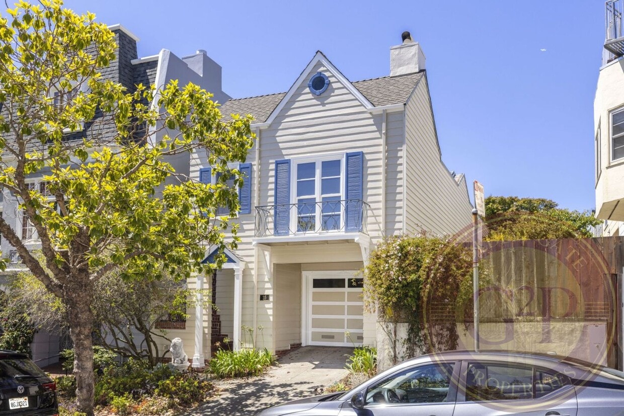 Primary Photo - Lone Mountain - 3 BR, 2 BA House 2,185 Sq....