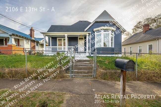 Foto del edificio - 2106 E 13th St
