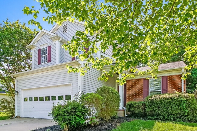 Foto del edificio - 105 Sweetbriar Ct