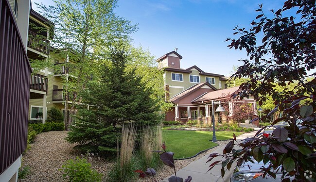 Manitou Village Townhomes Apartments for Rent - White Bear Lake, MN - 2